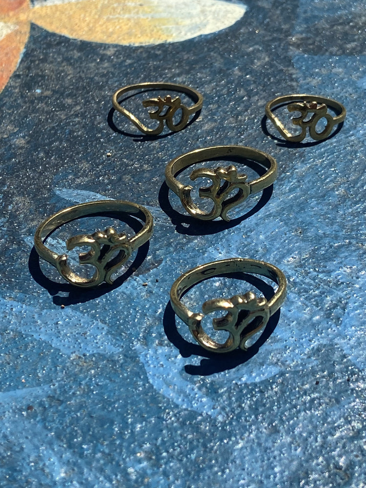 Bronze Om Ring