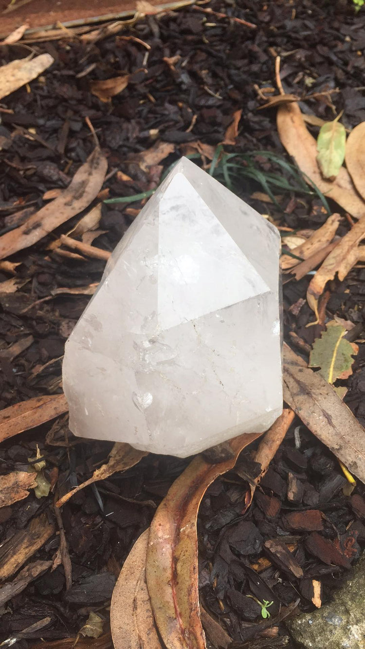 Clear Quartz Point large