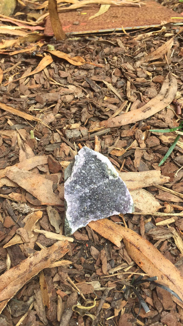 Amethyst Standing Cut Base