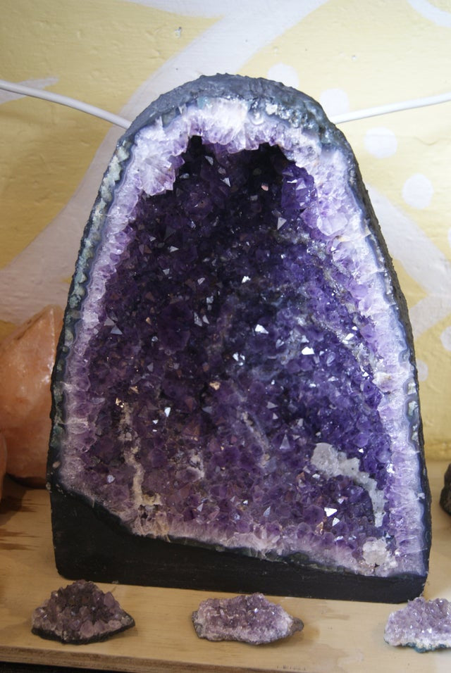 Amethyst Geode Cave