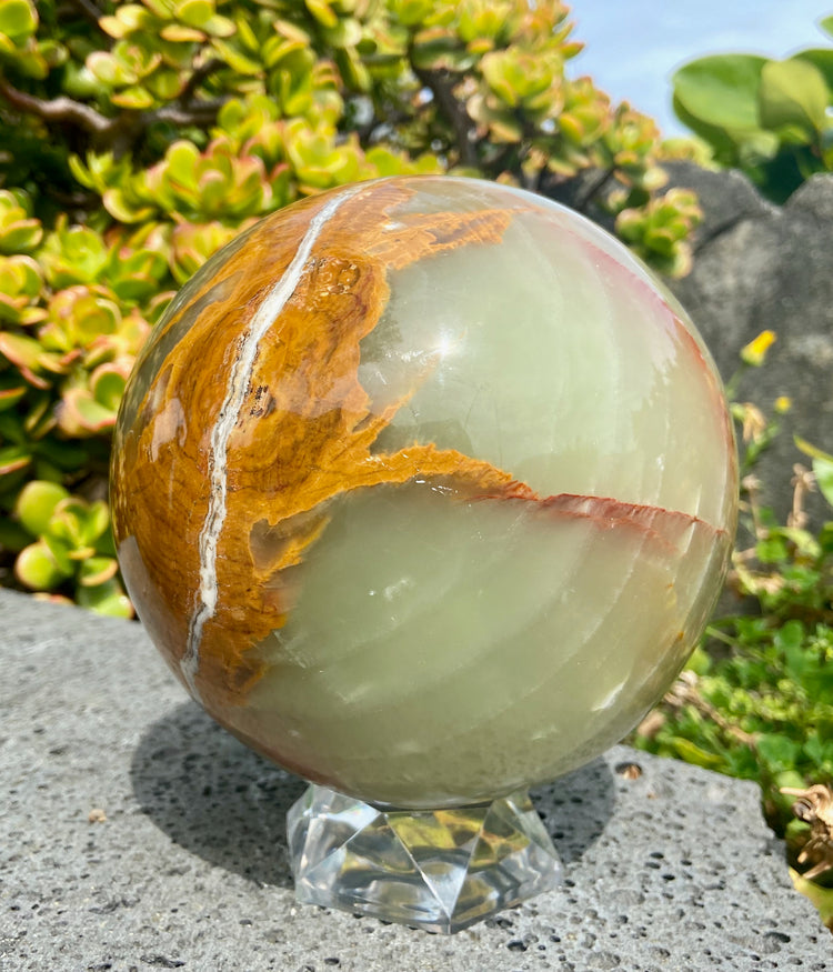 Banded Onyx Sphere Medium +