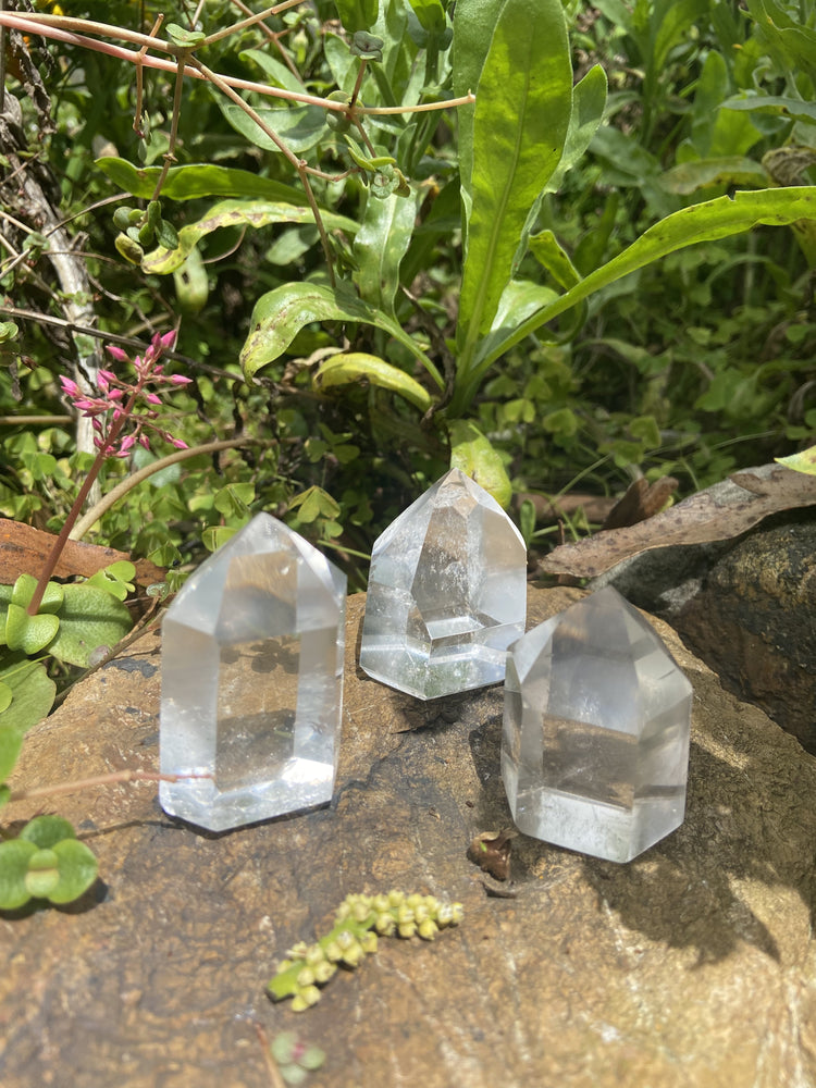 Clear Quartz Cut Base Point