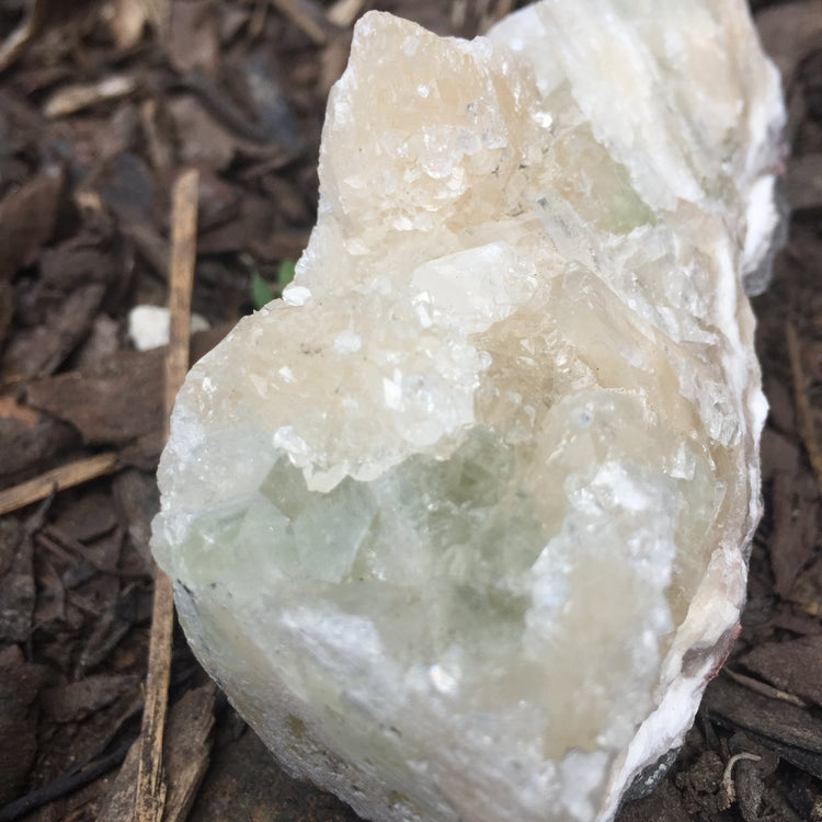Apophyllite & Chalcedony Cluster Zeolite Medium 2