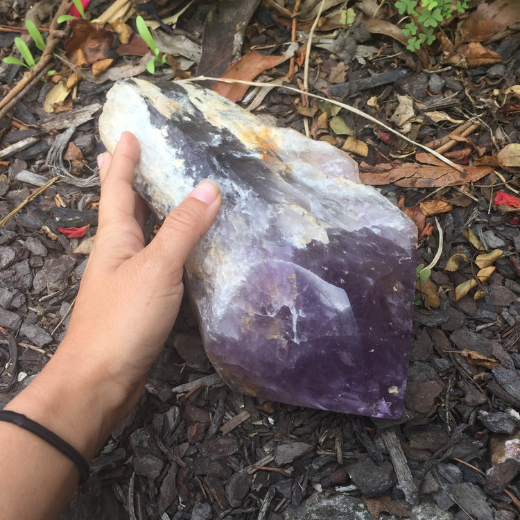 Large Amethyst Point