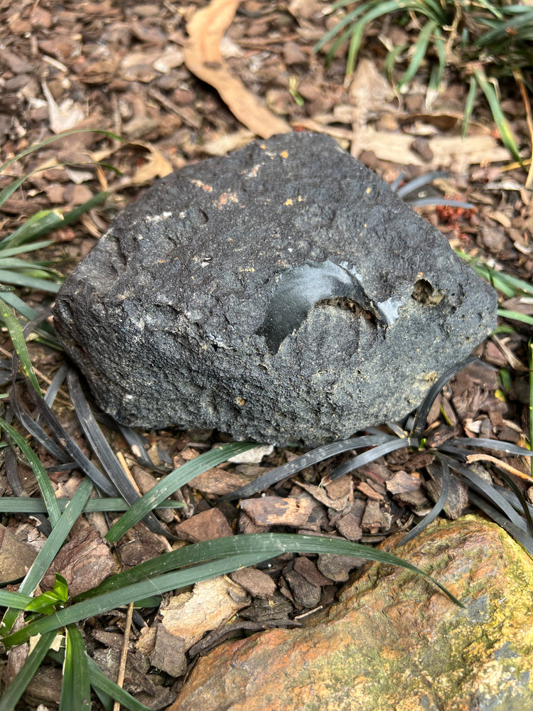 New Zealand Obsidian — Large Piece (Found in Kerikeri)