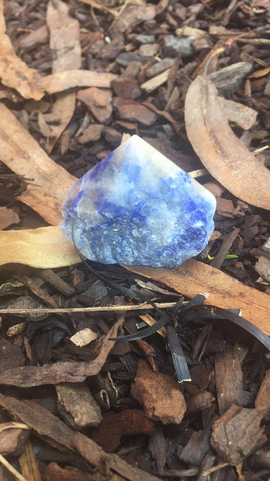 Sodalite Cut Base Point