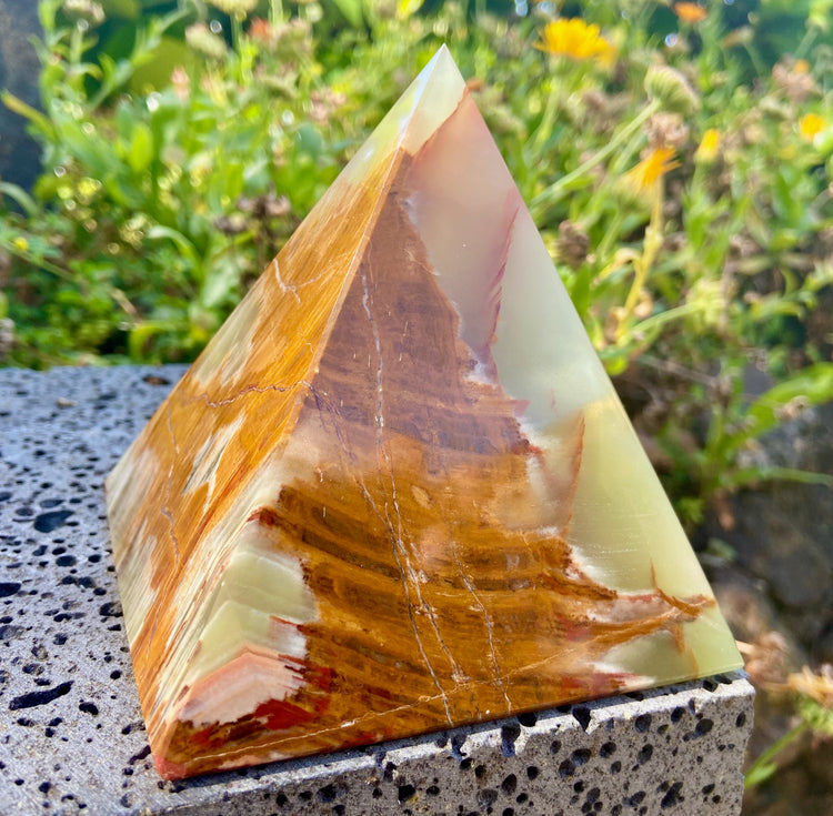 Banded Onyx Pyramid